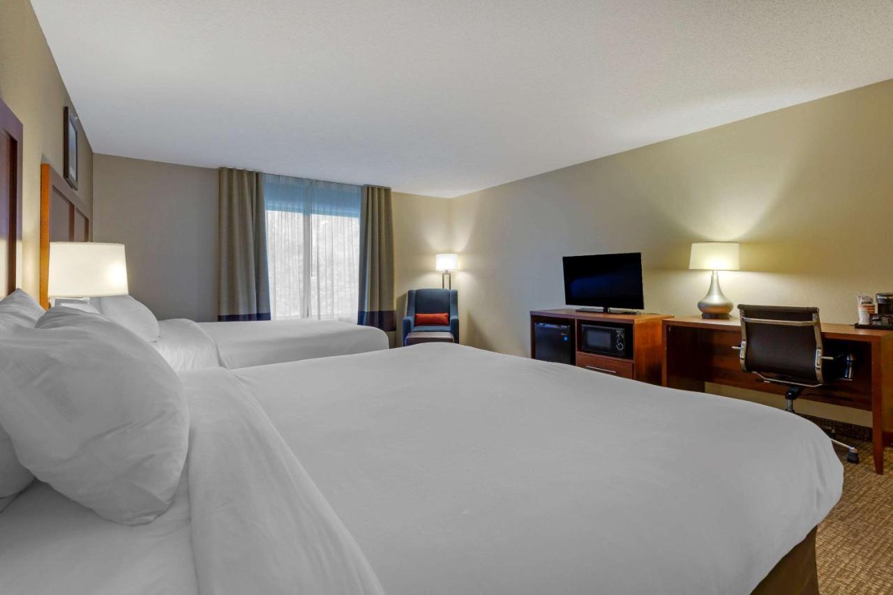 Comfort Inn & Suites Кембридж Экстерьер фото