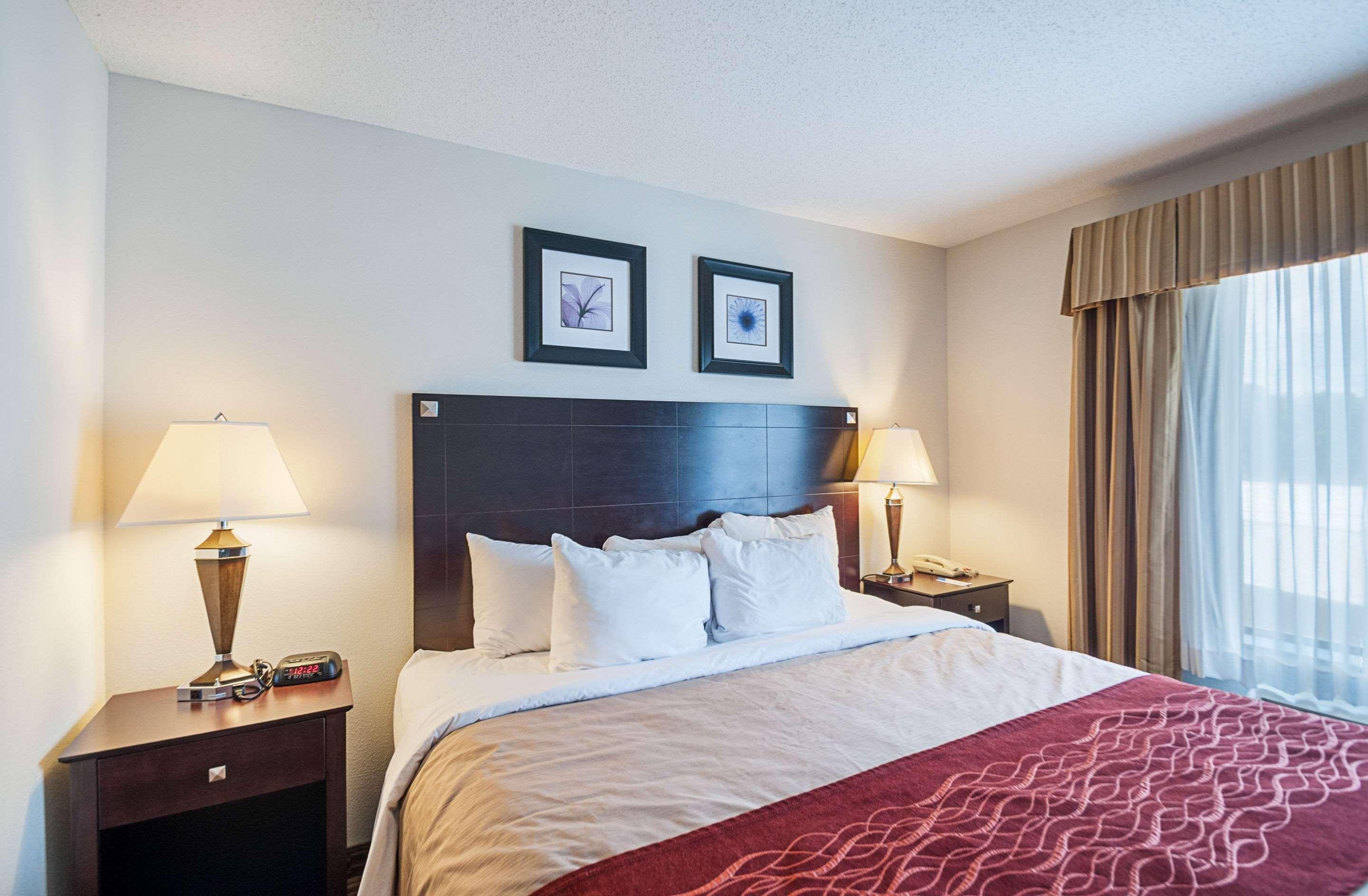 Comfort Inn & Suites Кембридж Экстерьер фото