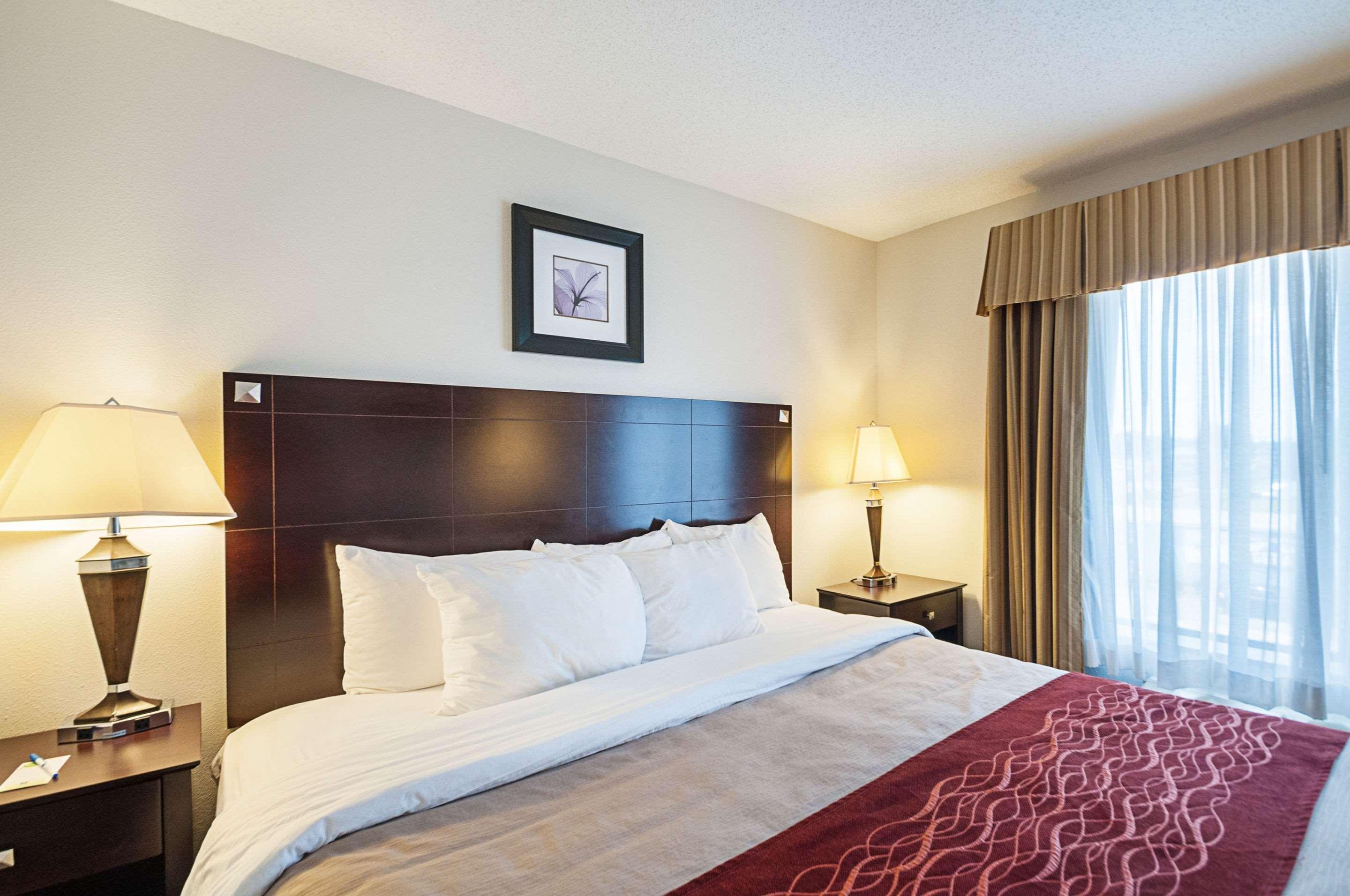 Comfort Inn & Suites Кембридж Экстерьер фото