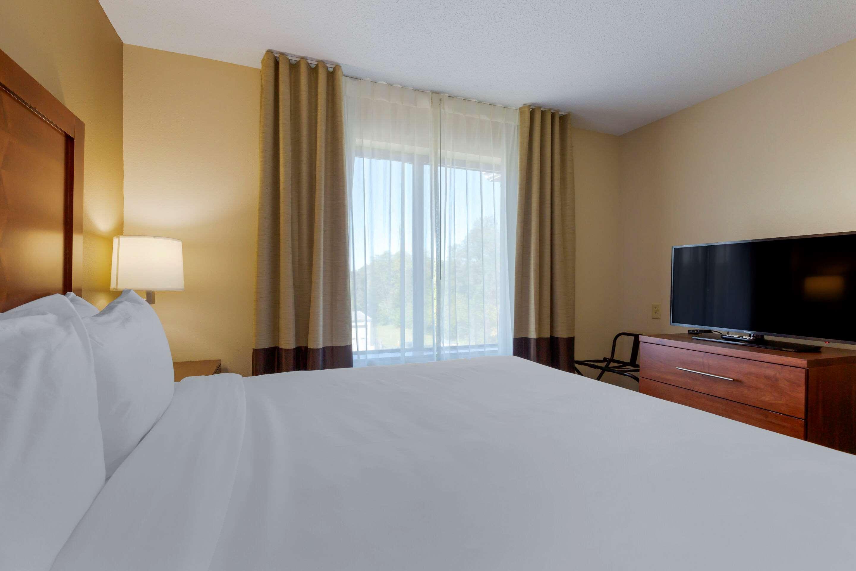 Comfort Inn & Suites Кембридж Экстерьер фото