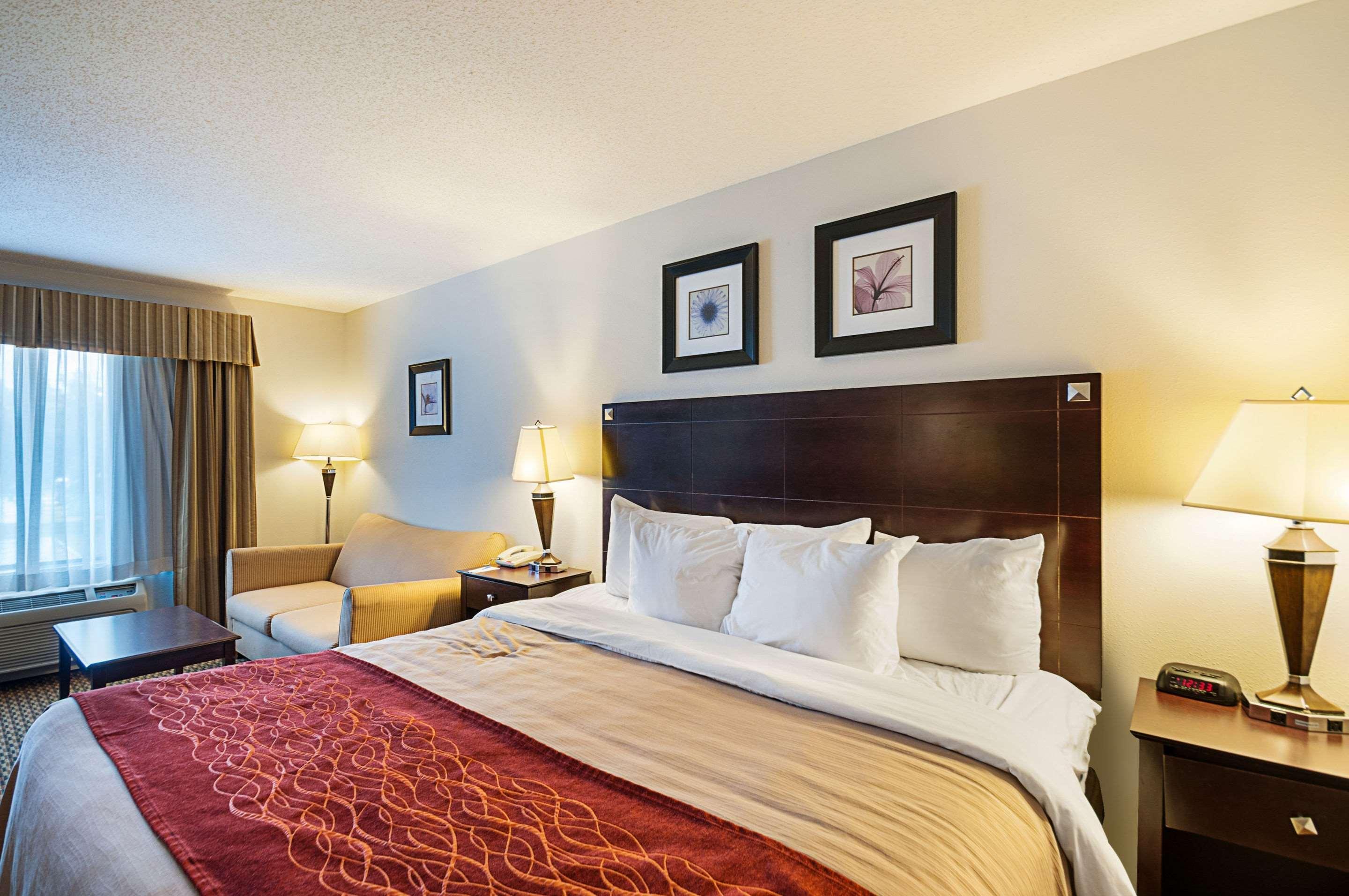 Comfort Inn & Suites Кембридж Экстерьер фото