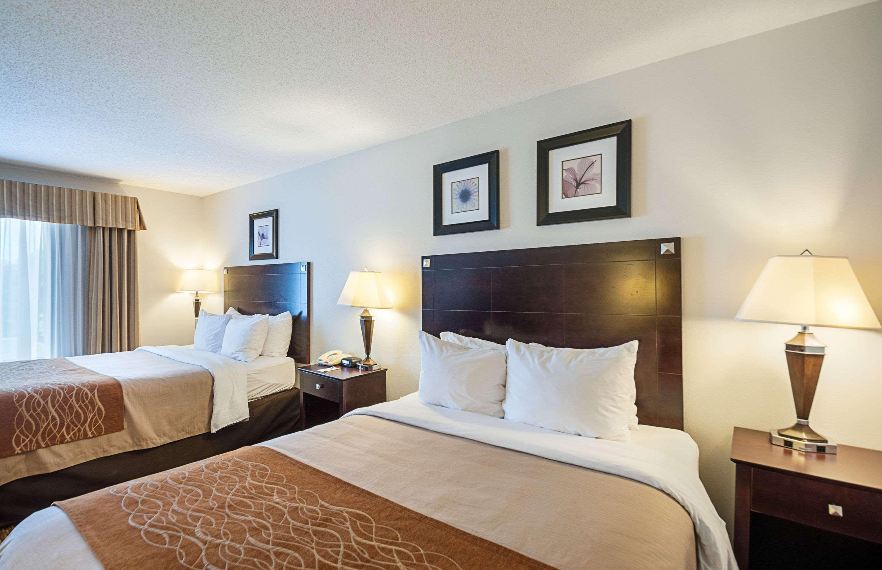 Comfort Inn & Suites Кембридж Экстерьер фото