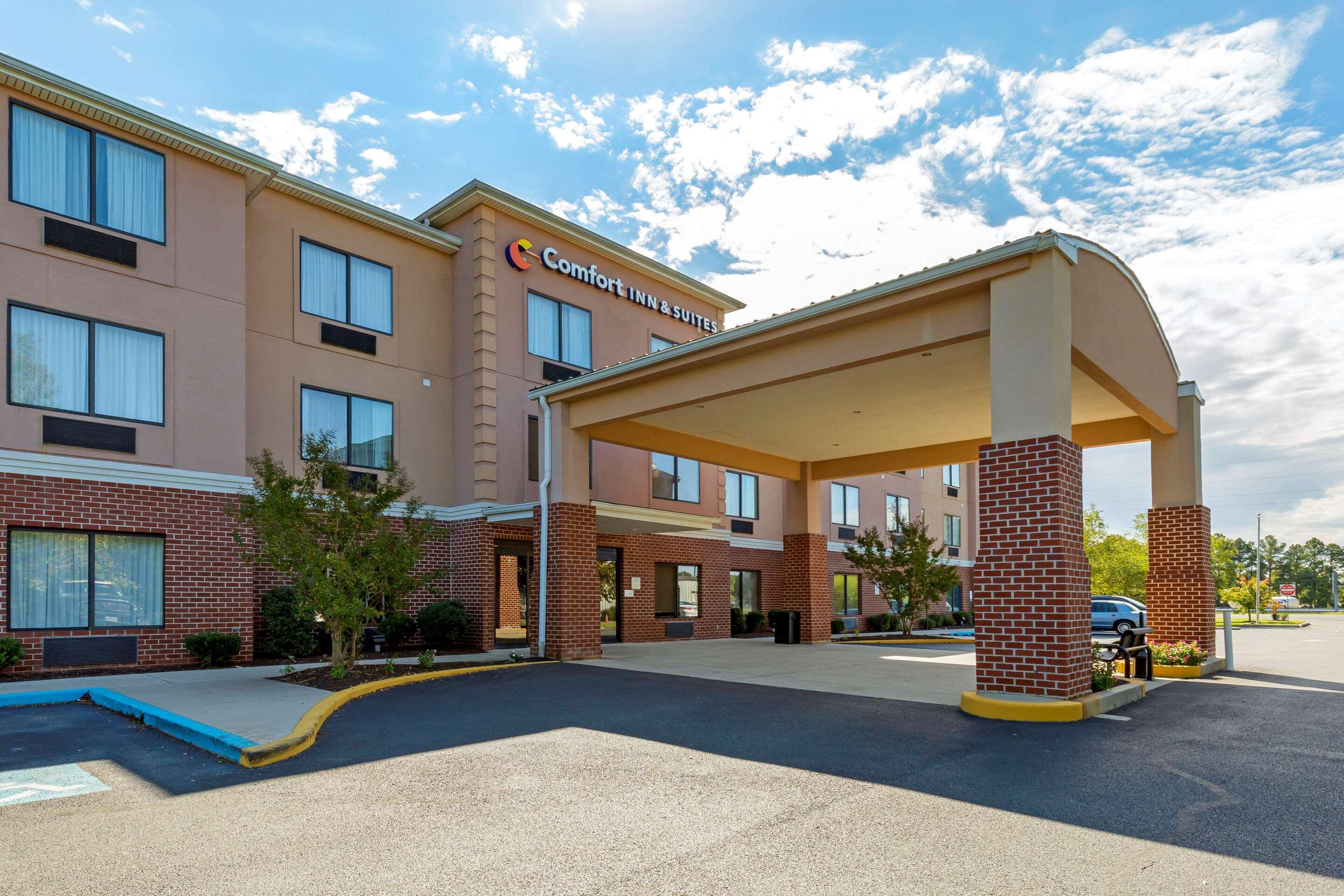 Comfort Inn & Suites Кембридж Экстерьер фото