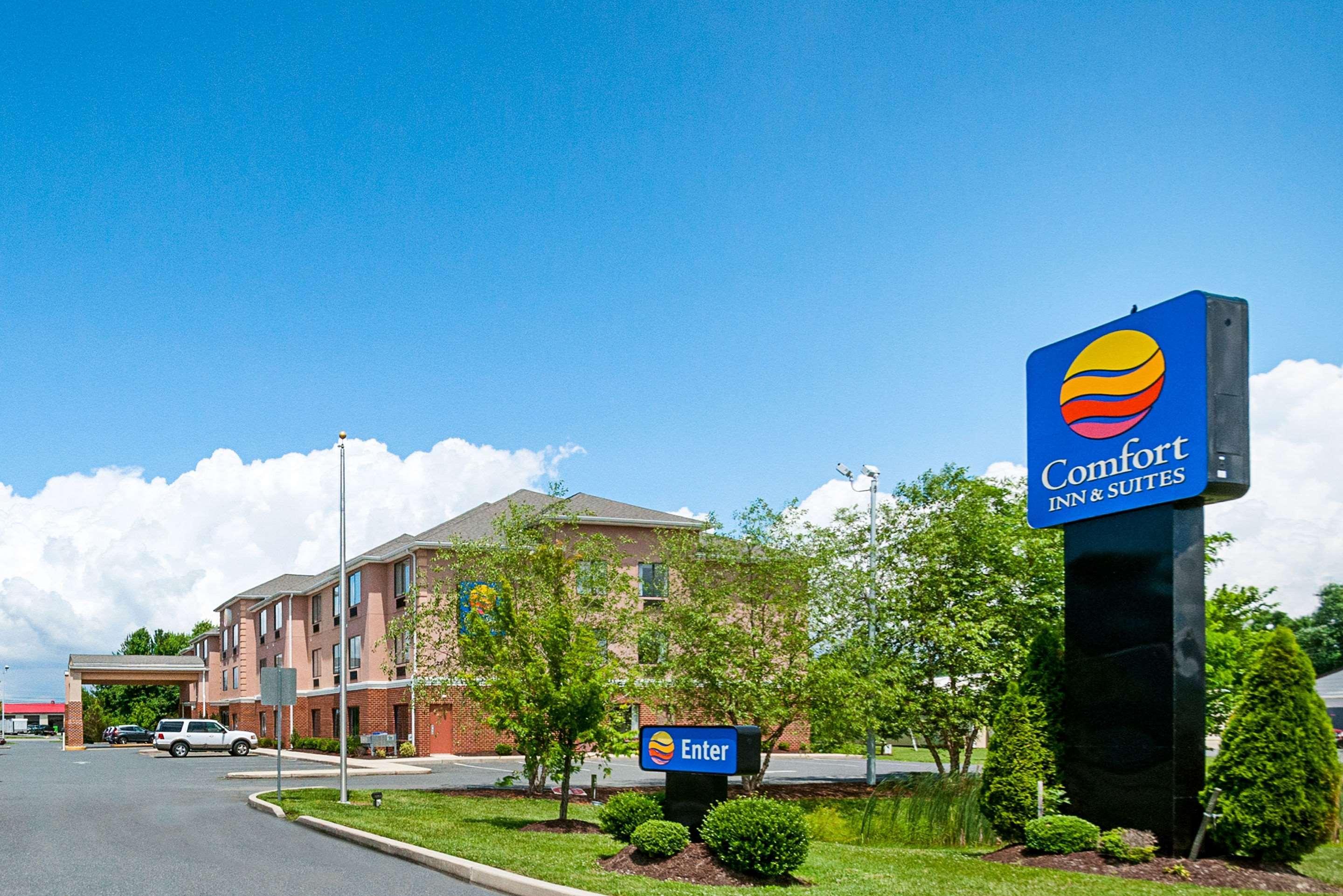 Comfort Inn & Suites Кембридж Экстерьер фото
