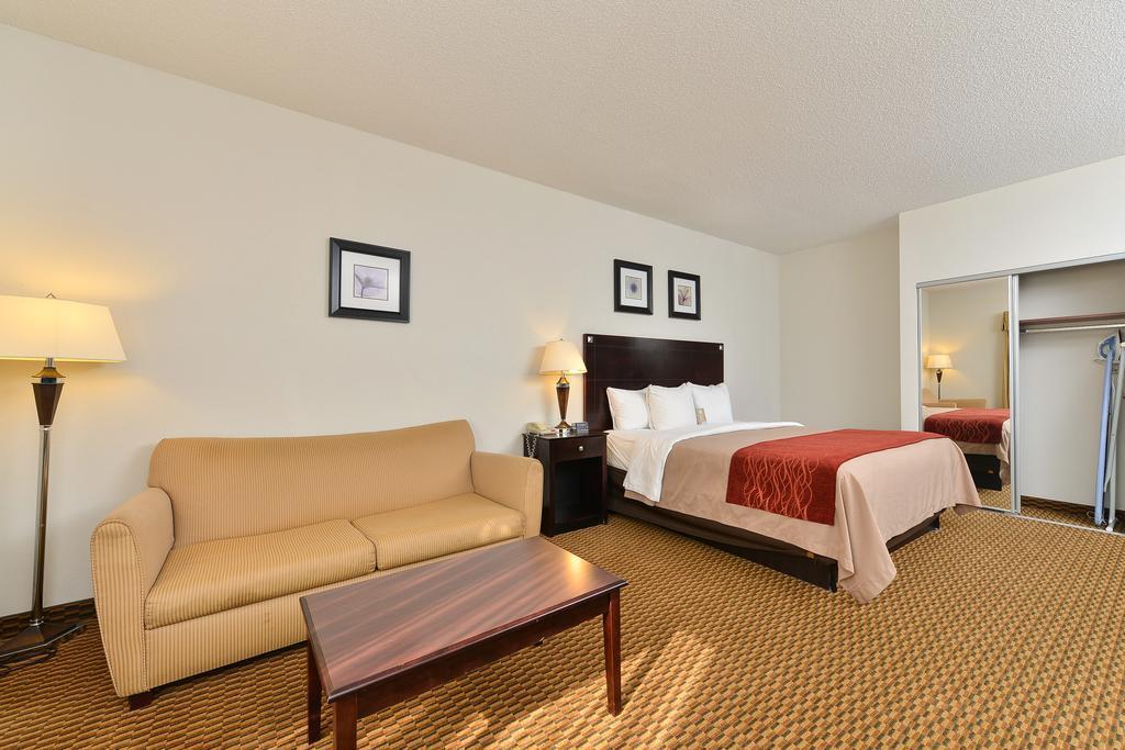 Comfort Inn & Suites Кембридж Экстерьер фото