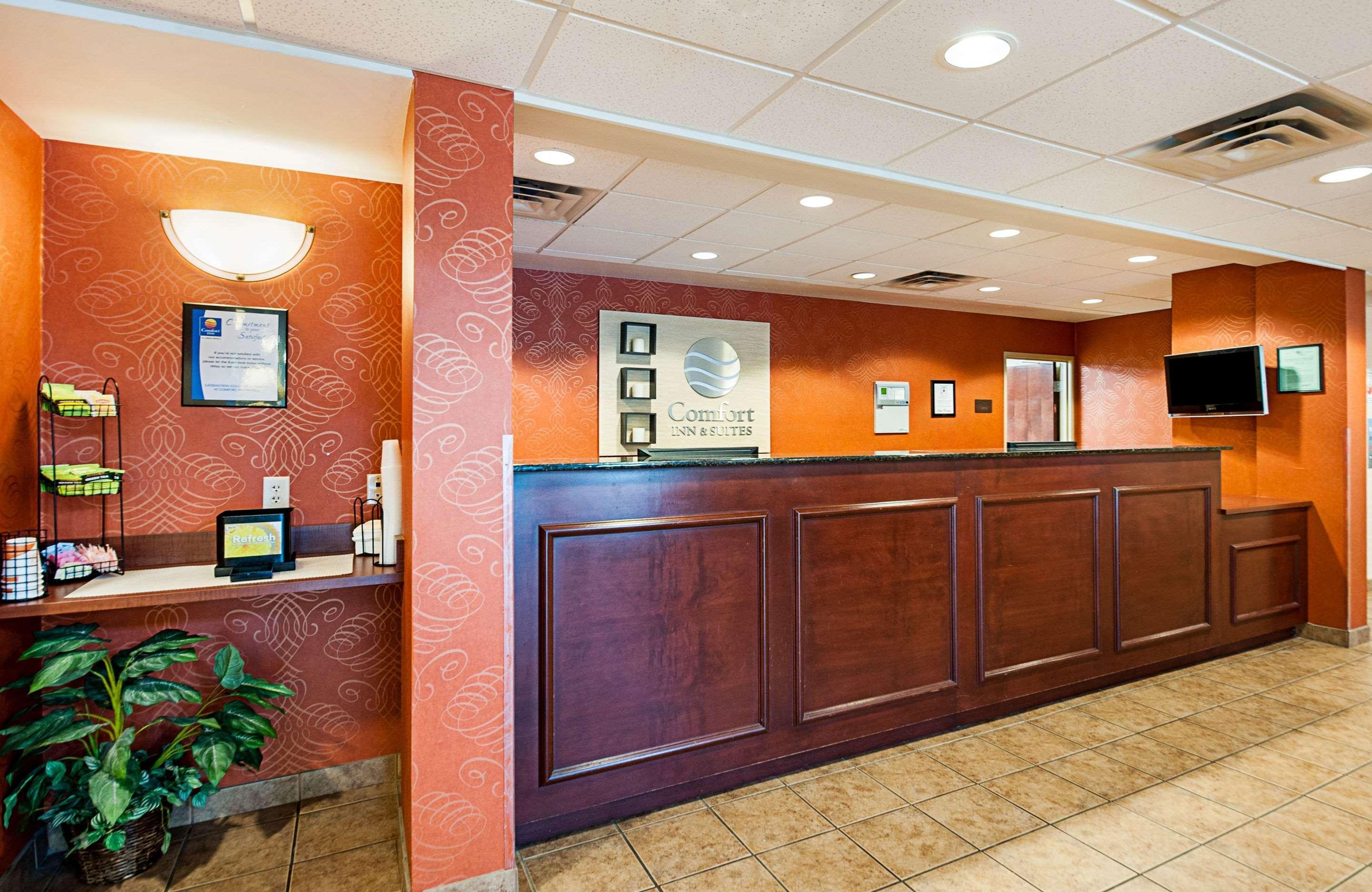 Comfort Inn & Suites Кембридж Экстерьер фото