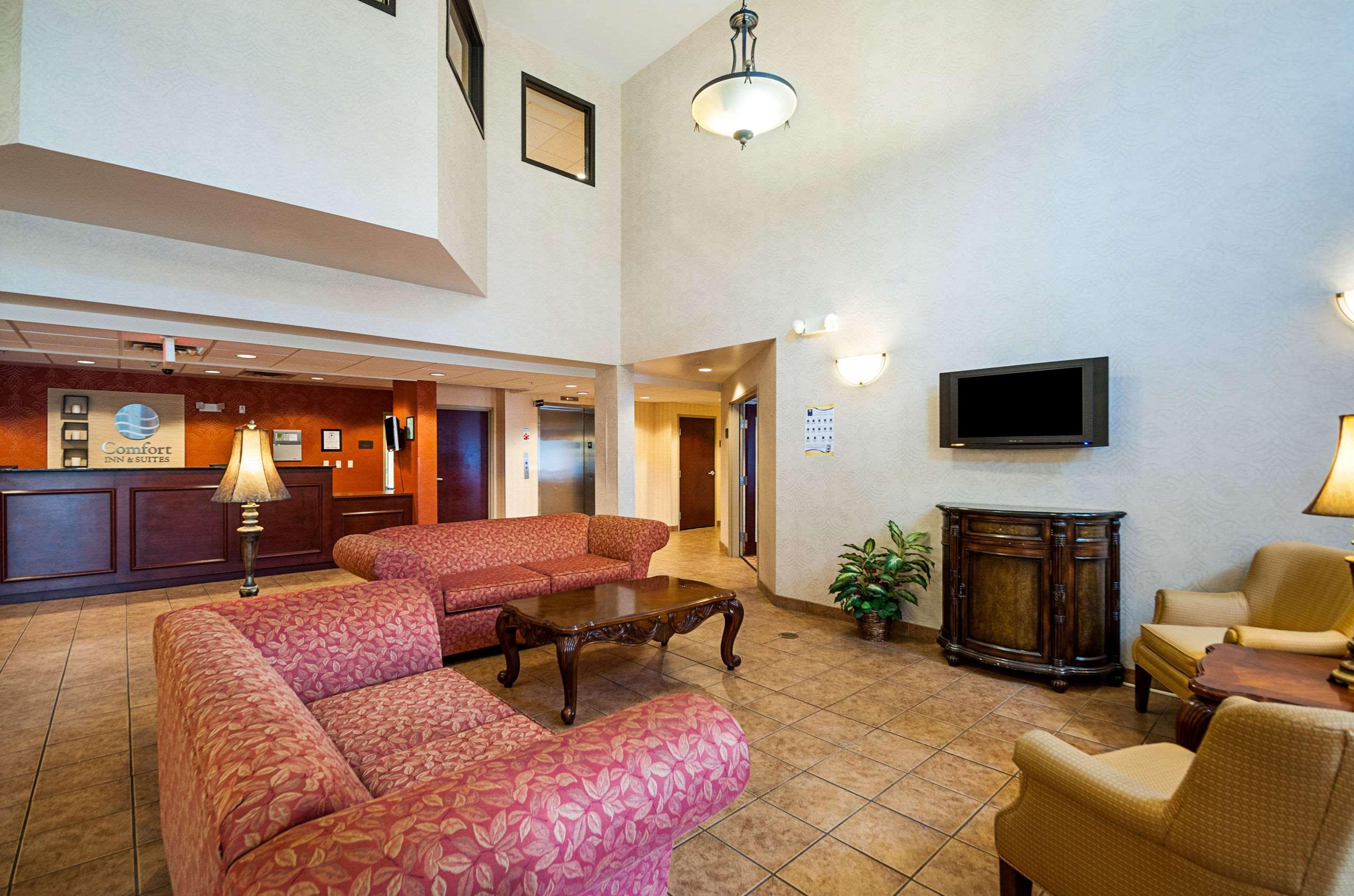 Comfort Inn & Suites Кембридж Экстерьер фото